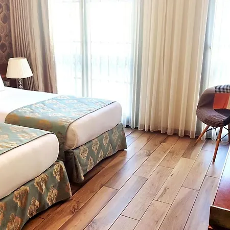 Old Port Hotel 3*