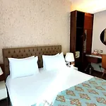 Old Port Hotel 3*