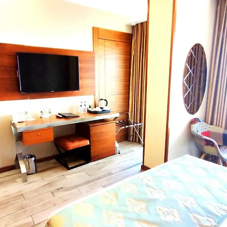 أولد بورت 3*